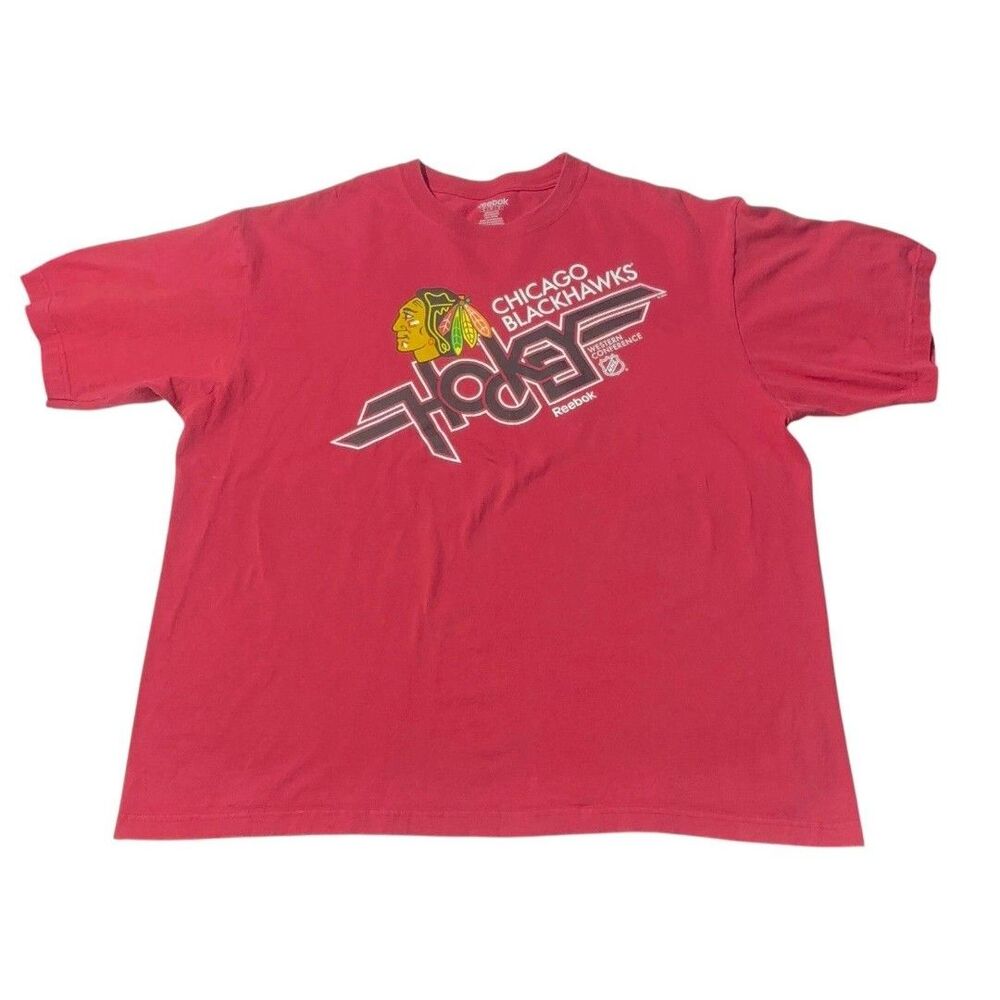 Reebok Chicago Blackhawks men's short-sleeve t-shirt. Vintage Size XL